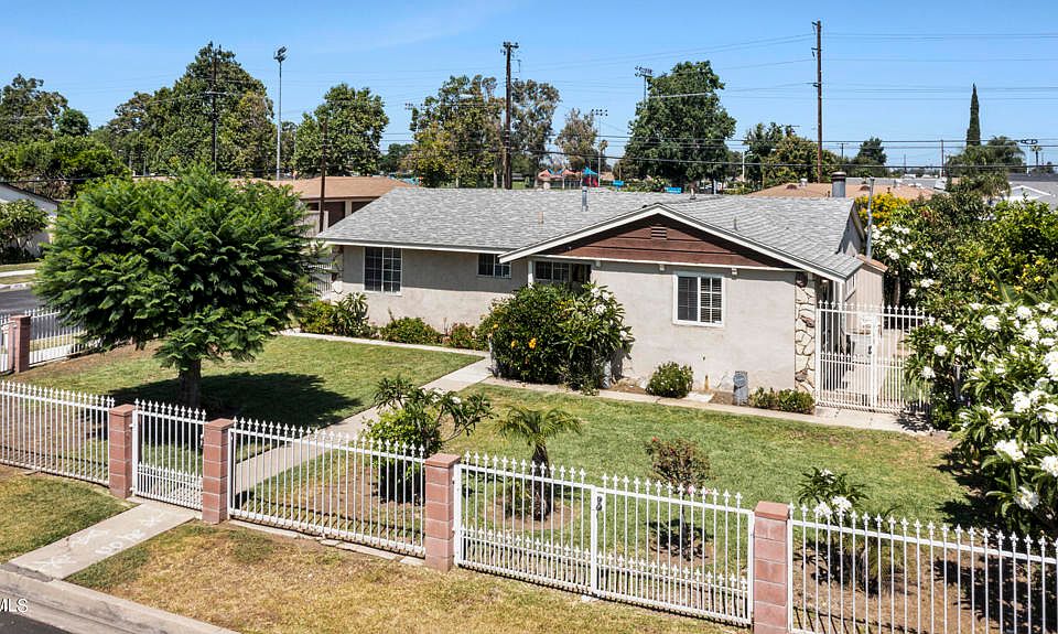 1st image of 14919 E Giordano St
