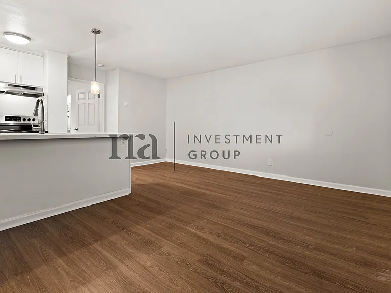 2405 Adams Ave #7 — Photo 5