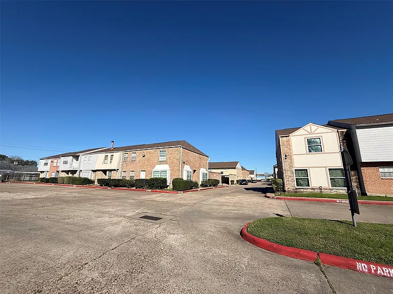 9200 W Bellfort Ave #79 — Photo 45