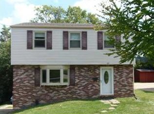 65 Skyvue Dr, Pittsburgh, PA 15234