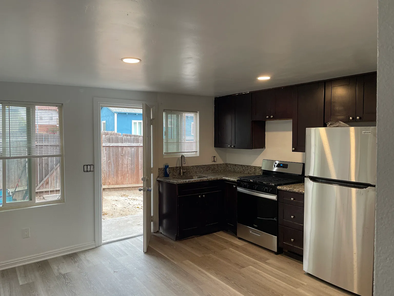 4037 National Ave — Photo 2