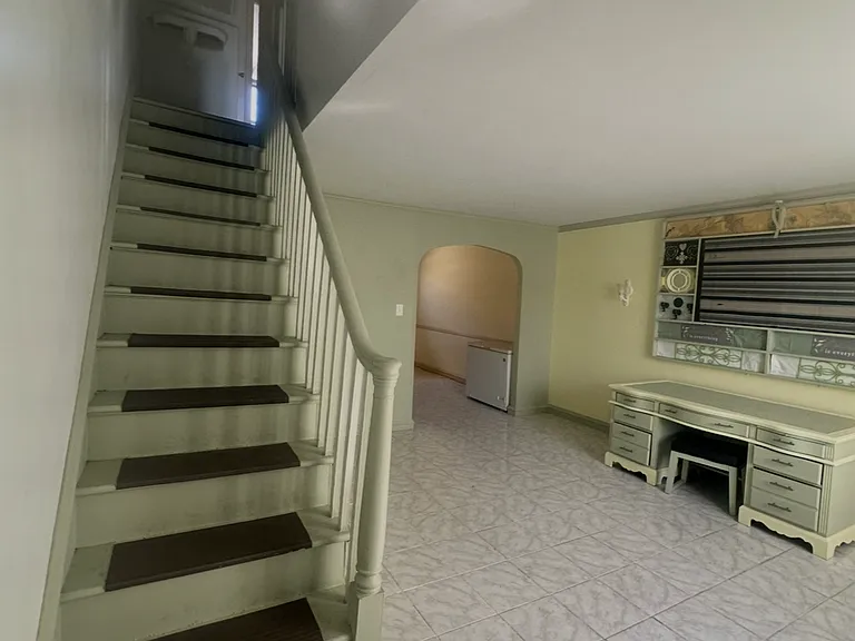 5319 Claridge St — Photo 3