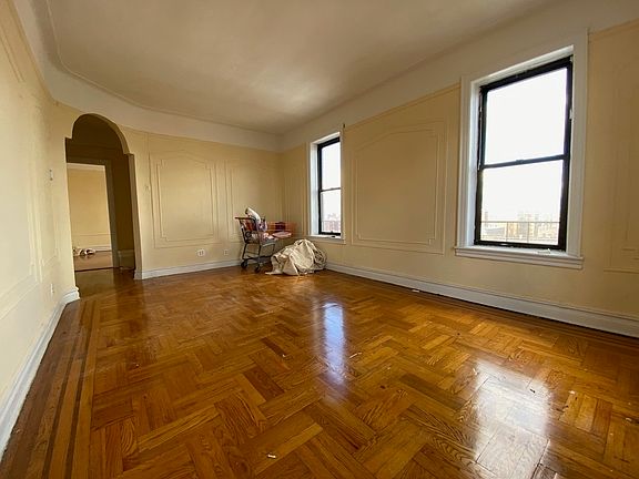 4th image of 45-32 44th St #1A