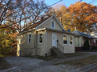 1193 23rd St, Moline, IL 61265