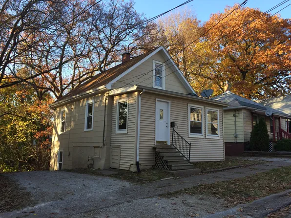 1193 23rd St, Moline, IL 61265