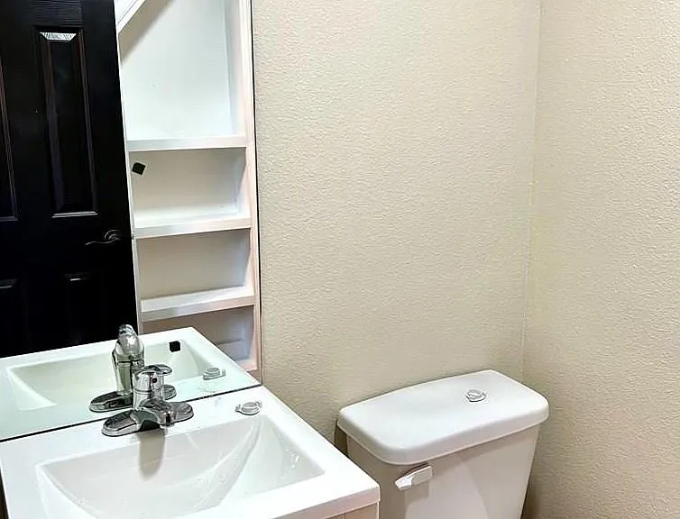1010 W Madison Ave #A — Photo 16