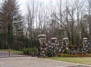 100 Treetops Ct, Greer, SC 29650