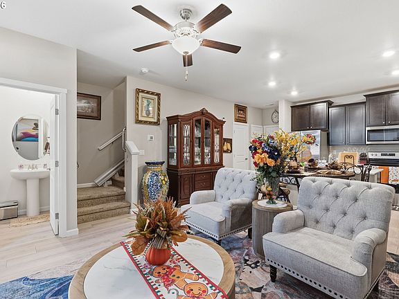 5th image of 15505 NE 72nd Way