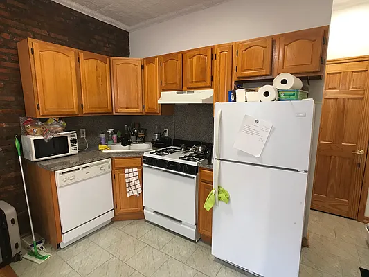 Rented by Ideal Properties Group | media 6