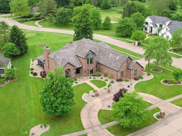 1801 Cobblefield Ct, Champaign, IL 61822