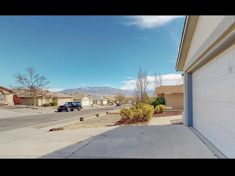 3908 Suntrail Rd NW — Photo 20