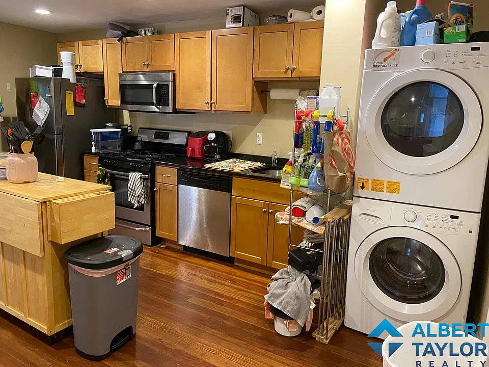 44 Hillside St #2