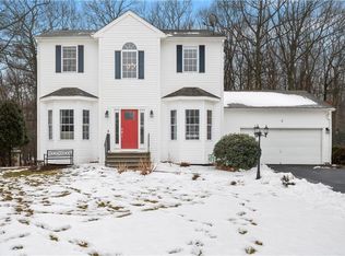 34 Fieldstone Dr, Coventry, RI 02816