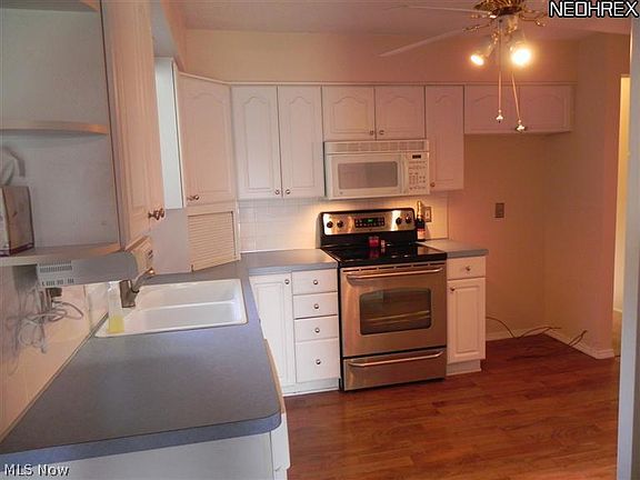 5th image of 18247 South Dr