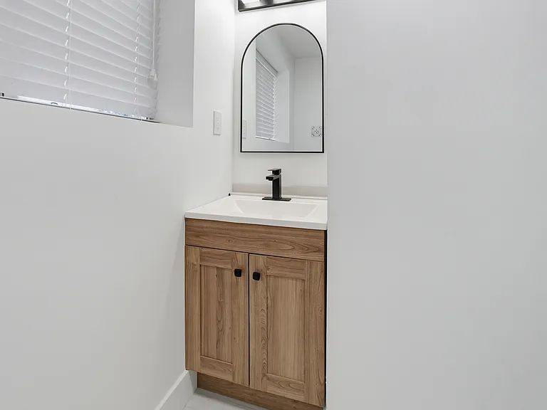 1341 Parker St — Photo 7