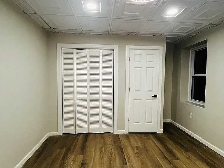212 E Main St #1 — Photo 10