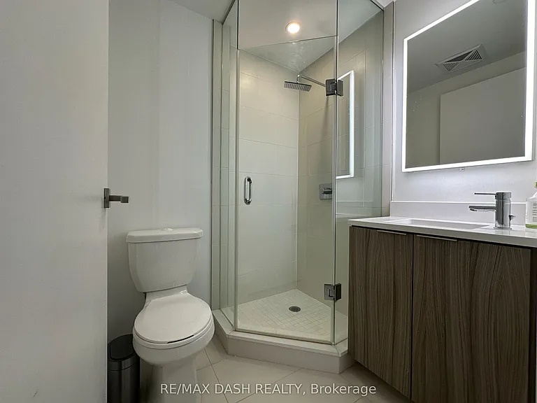 223 Saint Clair Ave W #215 — Photo 39