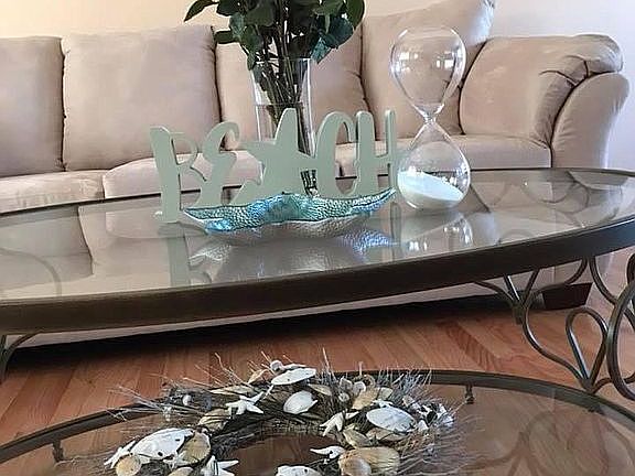3rd image of 616 Lake Breeze Ct