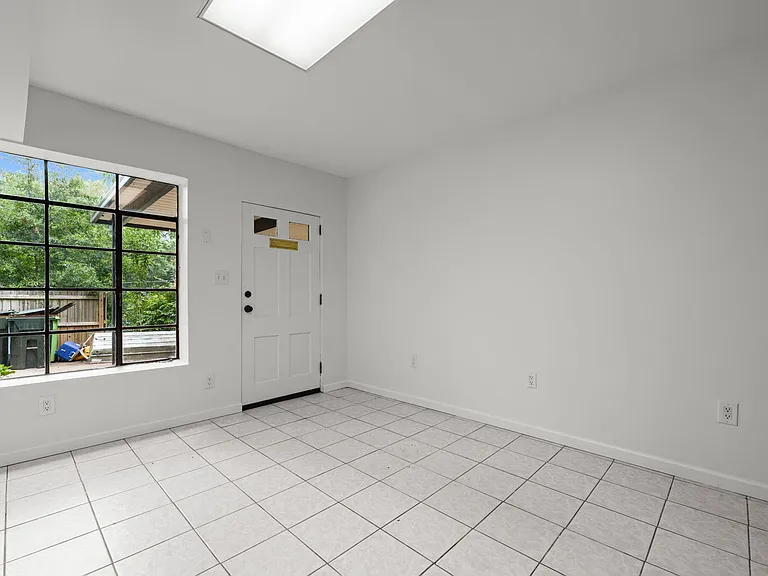 3026 Devonshire Dr — Photo 30