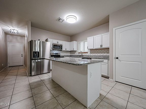 5th image of 2189 N ST BONITA Lane