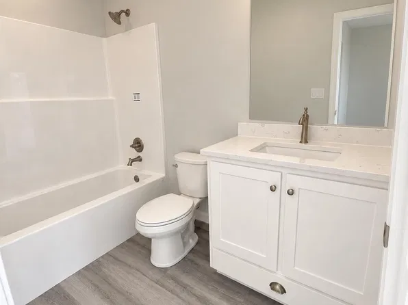 5829 Peachtree St #0, Milton, FL 32570