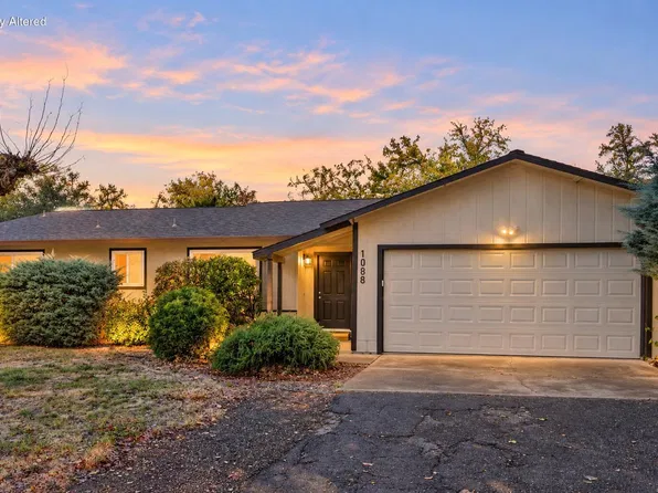 1088 De Moll Dr, Redding, CA 96002
