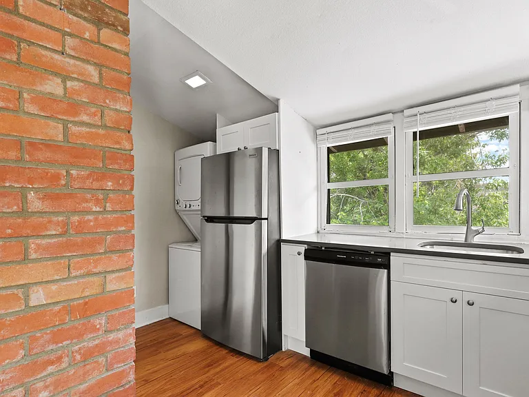 3004 Broadway St #1-3 — Photo 41