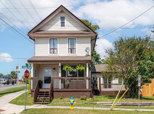 556 Edison Ave #B, Peterborough, ON K9J4G5