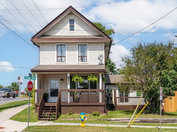 556 Edison Ave #B, Peterborough, ON K9J 4G5