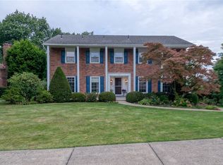 505 Arthur Dr, Coraopolis, PA