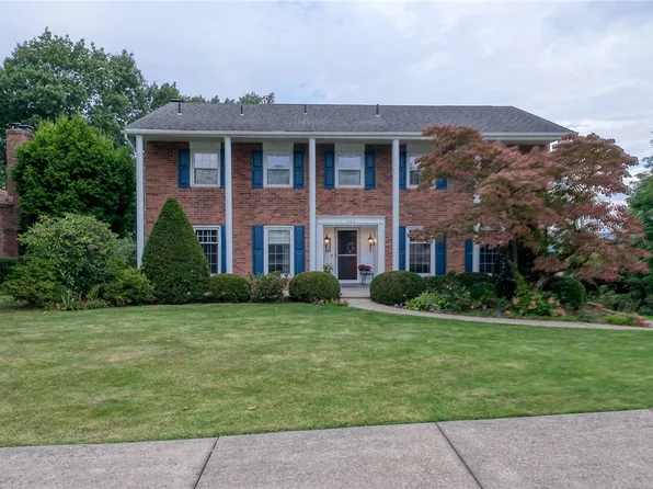 505 Arthur Dr, Coraopolis, PA 15108