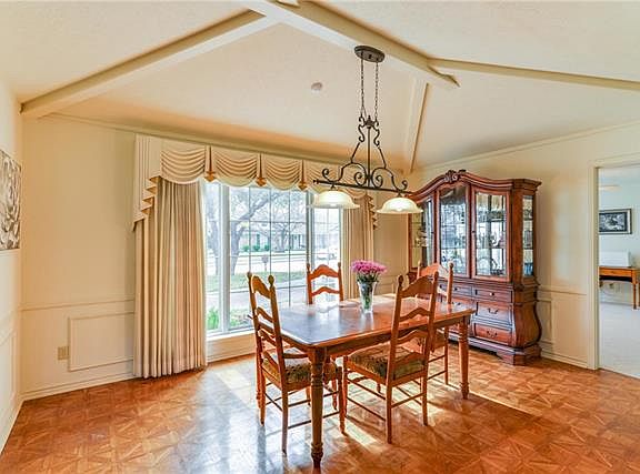 4th image of 1107 Coventry Ln