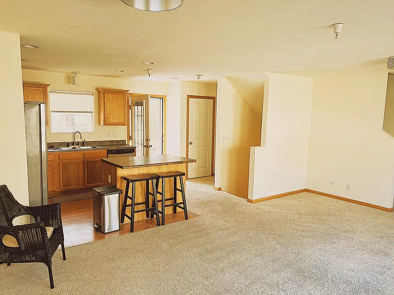 6035 N 167th Ct — Photo 8