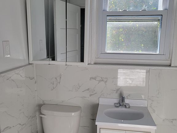 5th image of 266 Woodworth Ave Floor 2