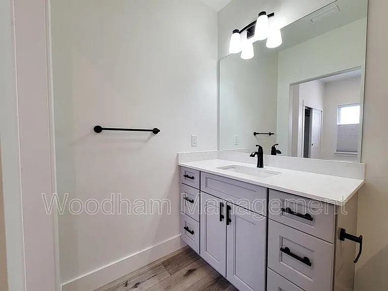 1704 Lincoln St #5A — Photo 11
