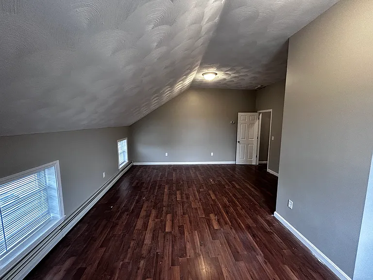 1674 Lonsdale Ave #2 — Photo 7