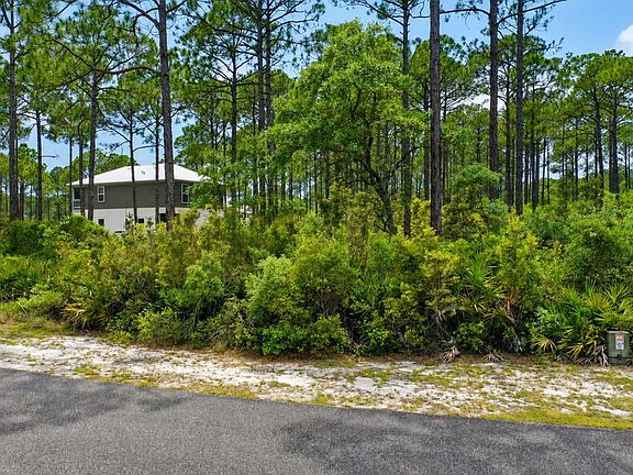 2nd image of 133 Fishhook Way