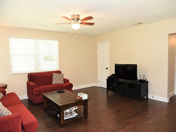 4th image of 5210 Quan Dr