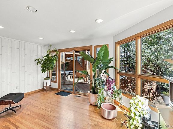 4th image of 430 S Gilpin Street