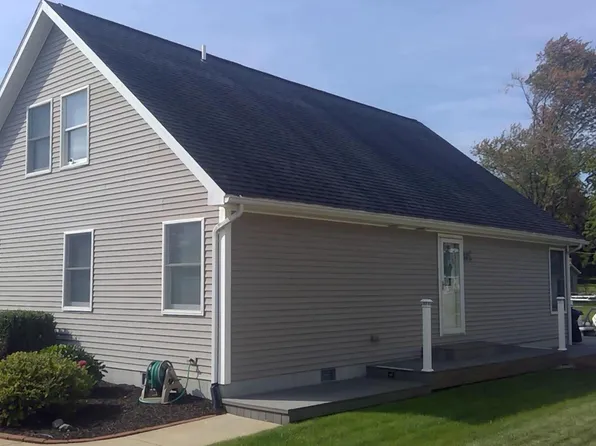 7890 S 150 E, Wolcottville, IN 46795