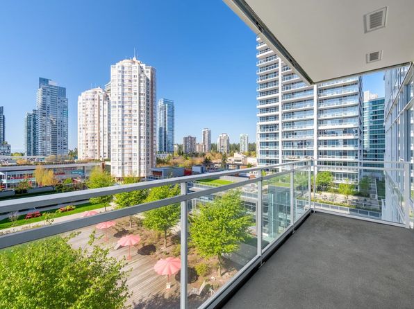 4670 Assembly Way #805, Burnaby, BC V5H 0H3