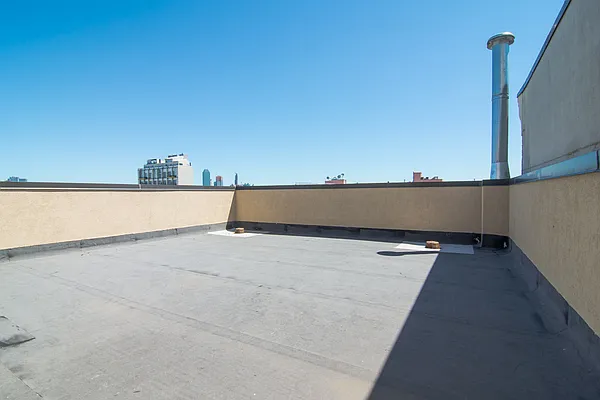 Rented by Greenpoint Properties | media 4
