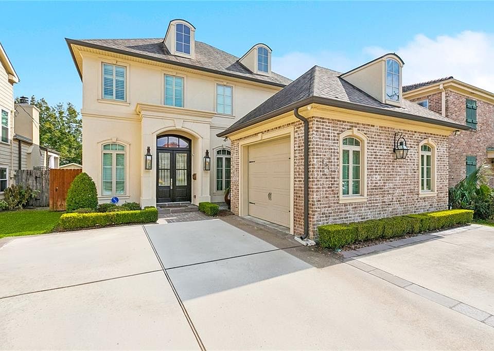1st image of 131 Arlington Dr