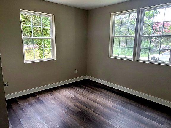 2nd image of 2403 Alexander Ave
