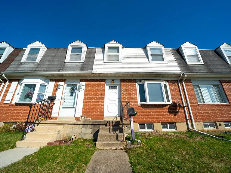 3167 Ryerson Cir — Photo 2