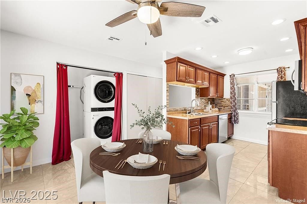 5831 Medallion Dr Unit 101 — photo 3