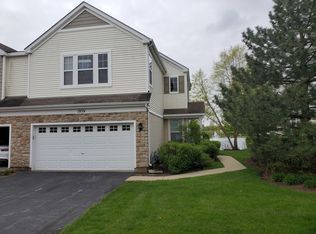 1959 Cobblestone Dr, Carpentersville, IL 60110