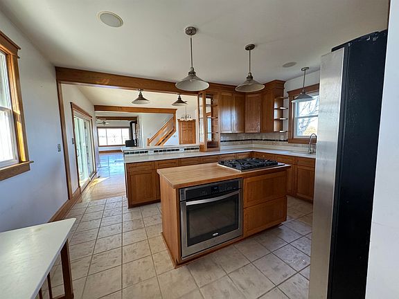 5th image of W14310 Prairie Rd