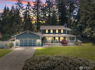 858 Illahee Drive, Fox Island, WA 98333
