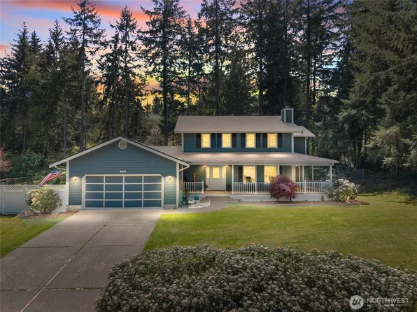 858 Illahee Drive, Fox Island, WA 98333